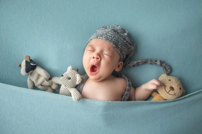 Gähnendes Baby